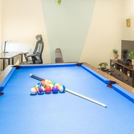 Pool Table Heaven, Workstation, 4K Tv, Netflix Appartement Leipzig Buitenkant foto