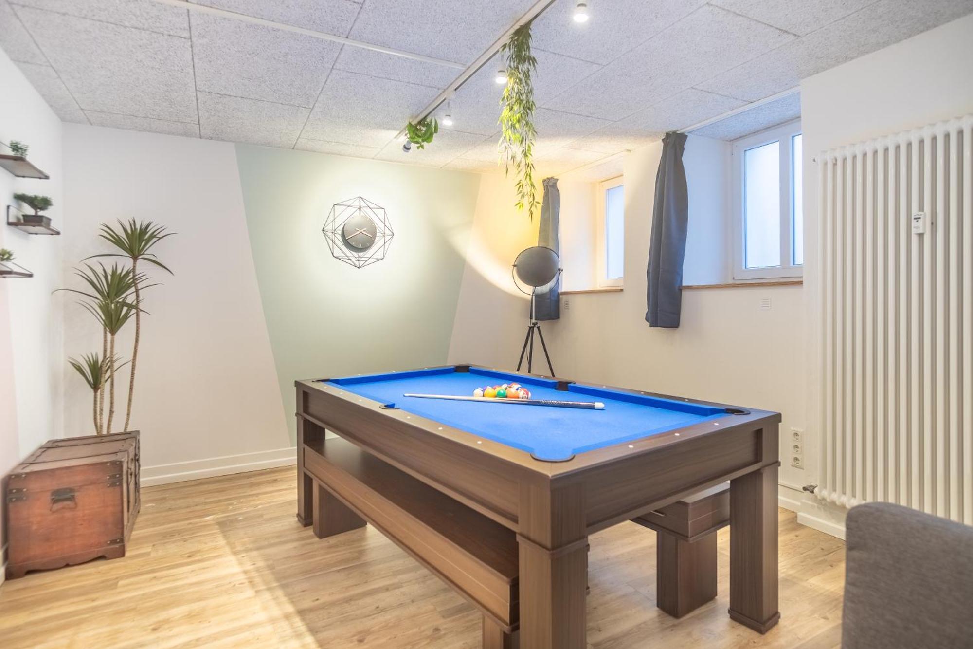Pool Table Heaven, Workstation, 4K Tv, Netflix Appartement Leipzig Buitenkant foto