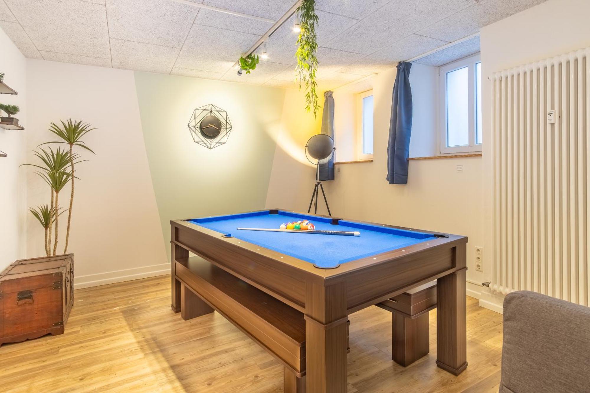 Pool Table Heaven, Workstation, 4K Tv, Netflix Appartement Leipzig Buitenkant foto