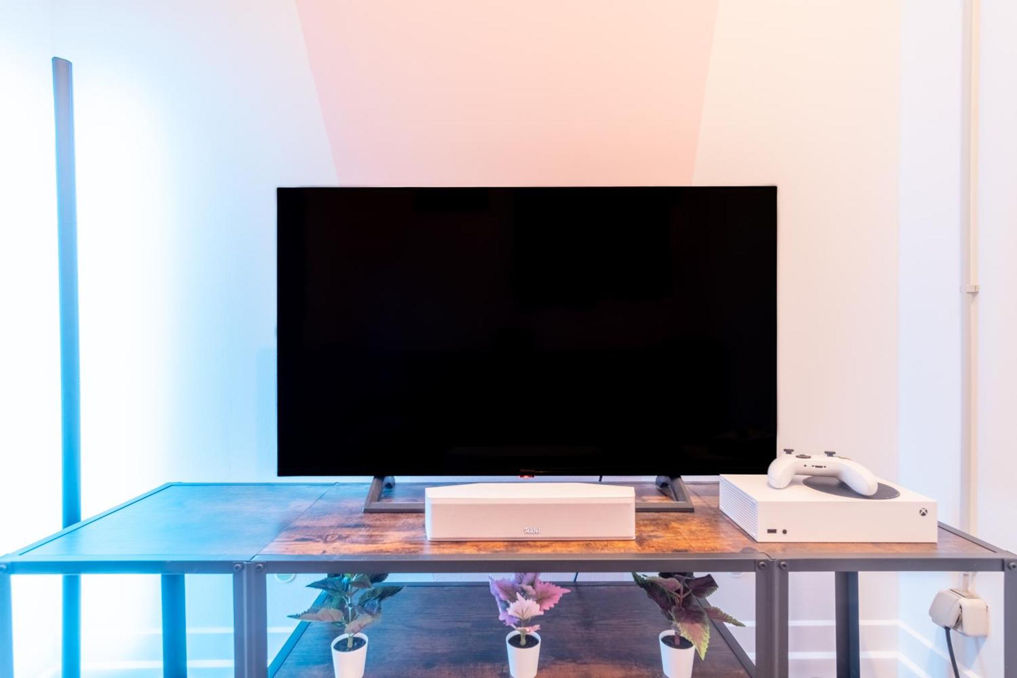 Pool Table Heaven, Workstation, 4K Tv, Netflix Appartement Leipzig Buitenkant foto